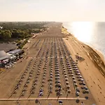 Amazing With Private Garden In Daire *