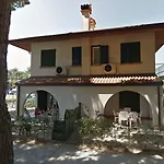 Amazing With Private Garden In Daire *